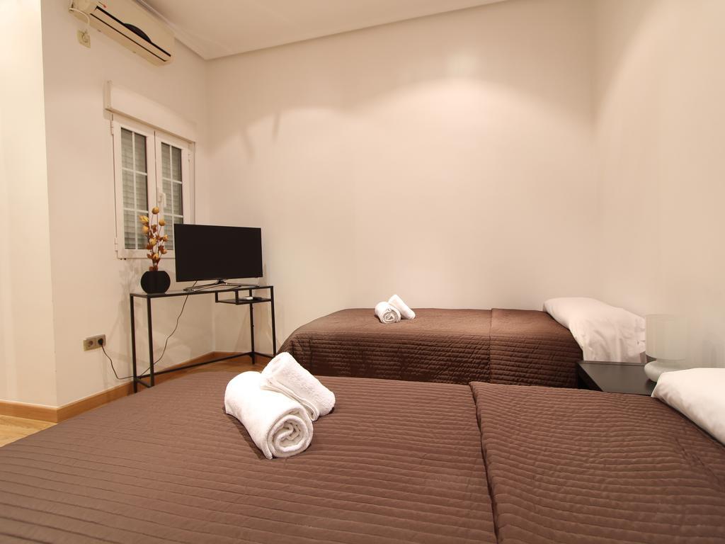 Apartamentos Good Stay Prado Madrid Cameră foto