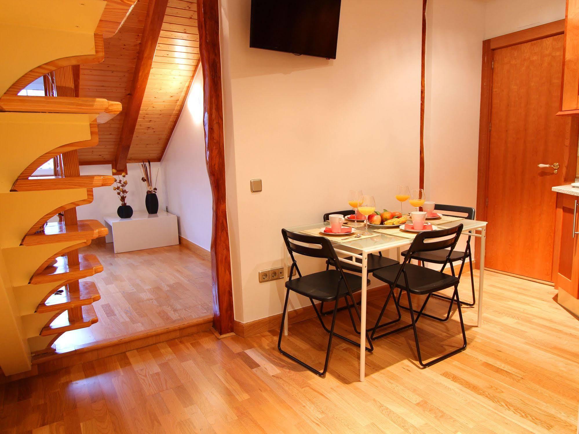 Apartamentos Good Stay Prado Madrid Exterior foto