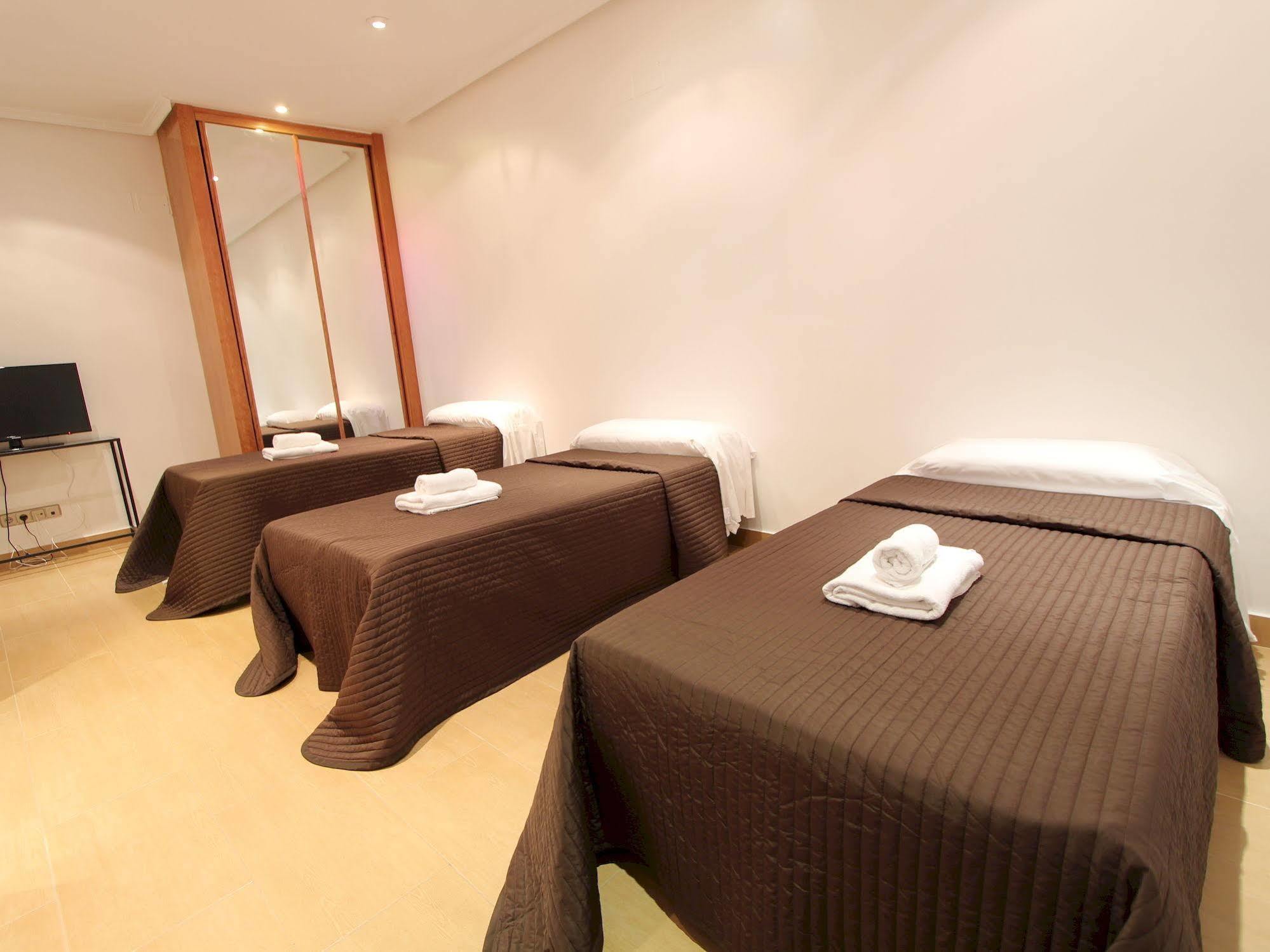 Apartamentos Good Stay Prado Madrid Exterior foto