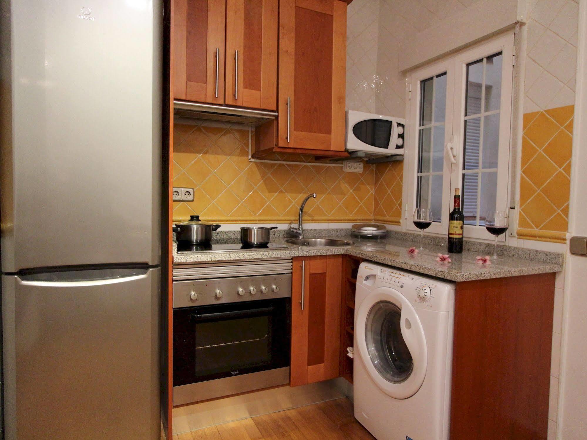 Apartamentos Good Stay Prado Madrid Exterior foto